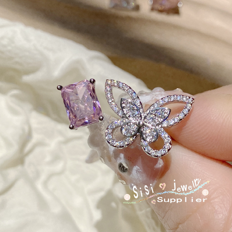 Adjustable Butterfly Brilliant - огляд і ціна Women'S Day Fashion Show