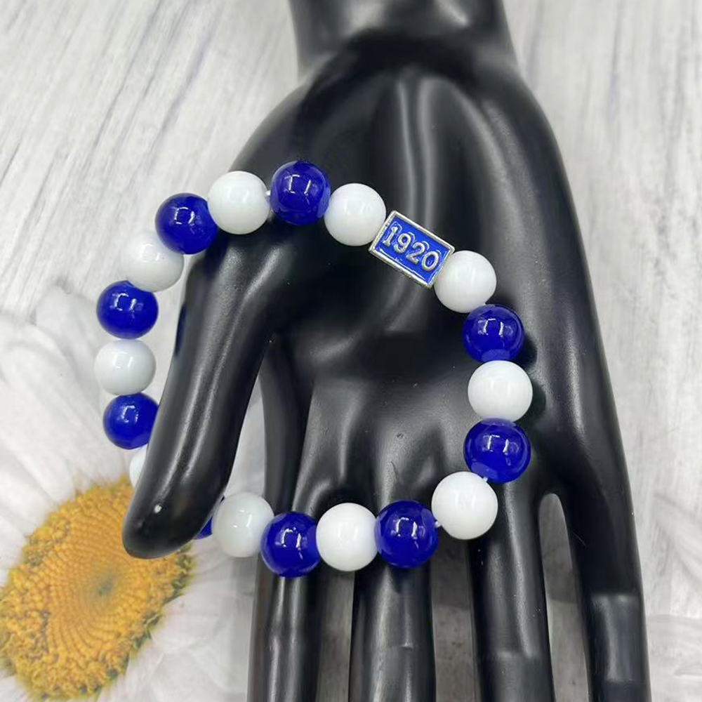 Blue and White Glass Beads Zet - огляд і ціна Women'S Fashion In 1920