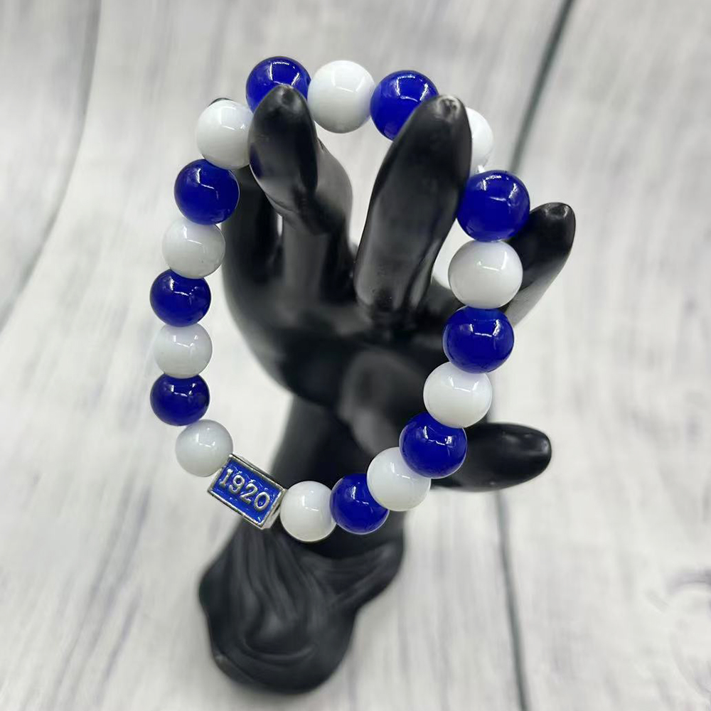 Blue and White Glass Beads Zet - огляд і ціна Women'S Fashion In 1920