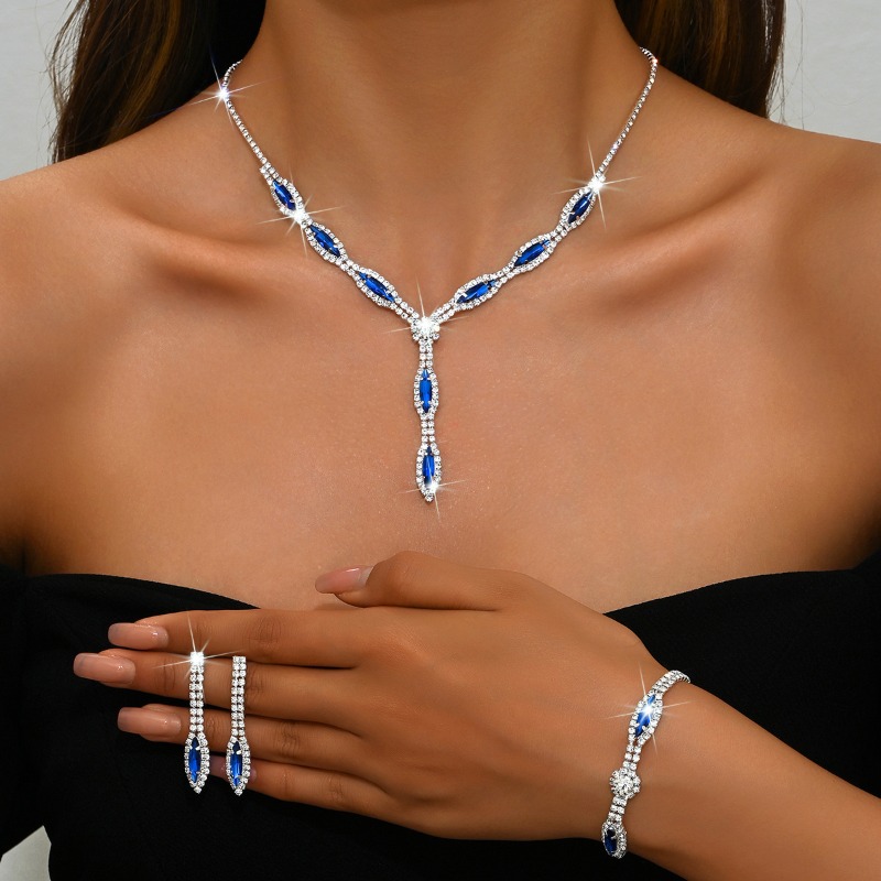 Earrings Necklace Bracelets Wo - огляд і ціна Women'S Day Fashion Show