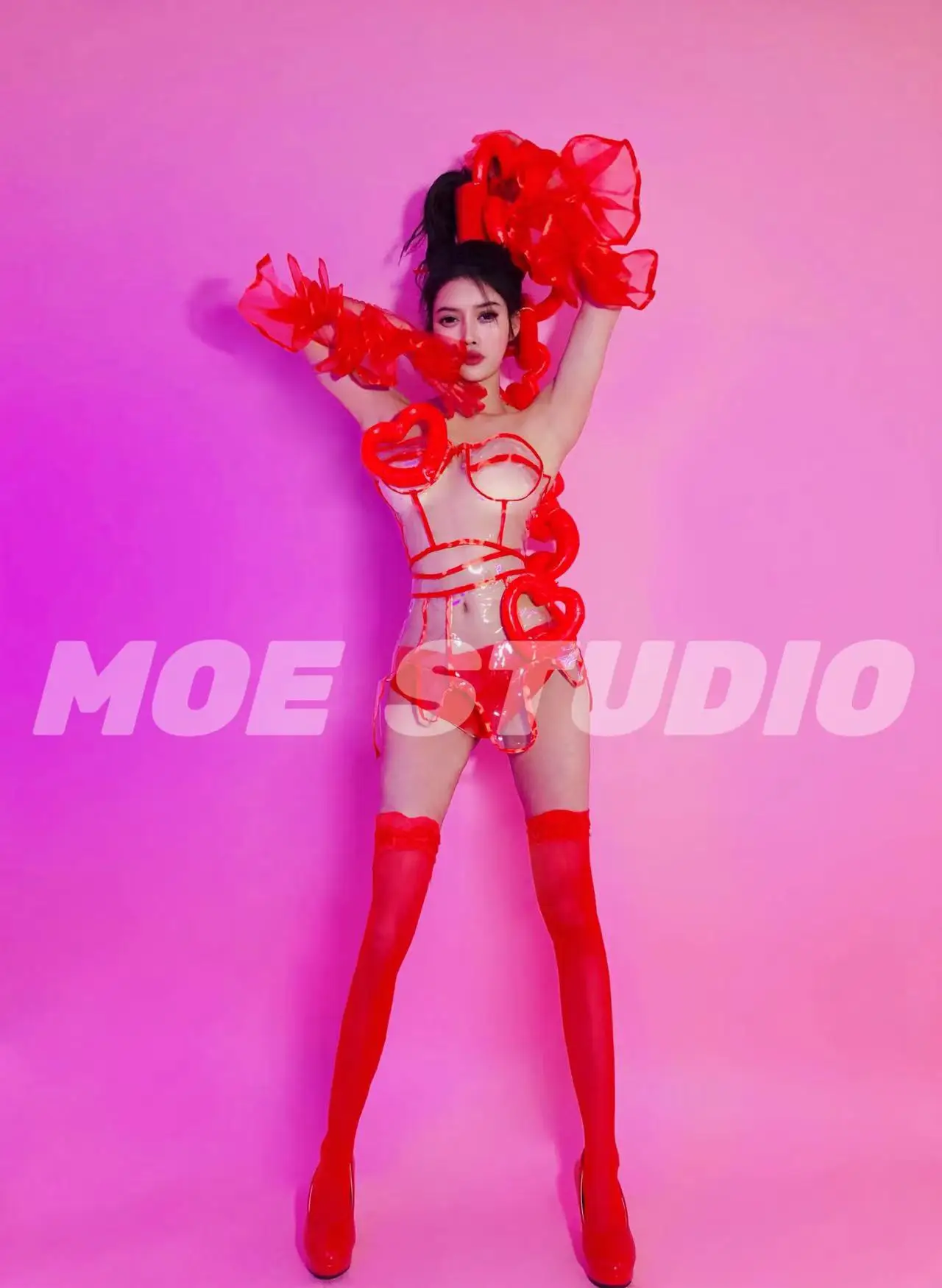 New Hot Selling Nightclub Bar  - огляд і ціна Women'S Day Fashion Show