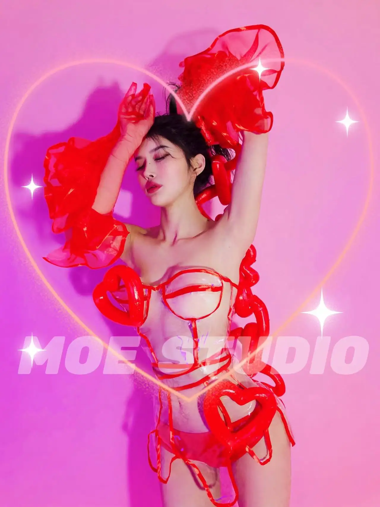 New Hot Selling Nightclub Bar  - огляд і ціна Women'S Day Fashion Show